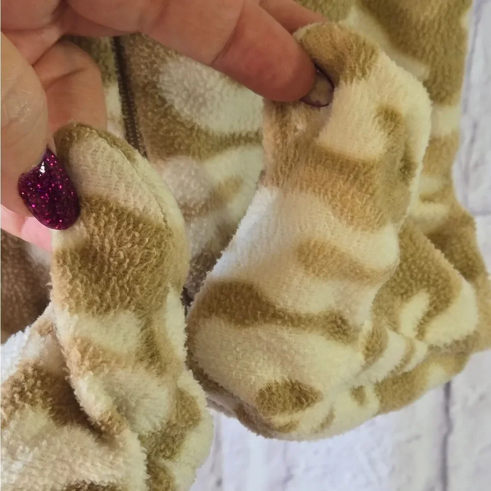Faded Glory Baby Boy Giraffe Fleece Sleeper Zip Sleep & Play 6–9M Desert Camo